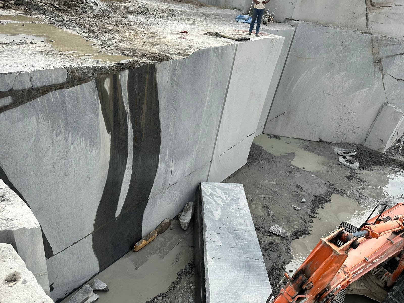 black-granite-quarry-blocks.jpg