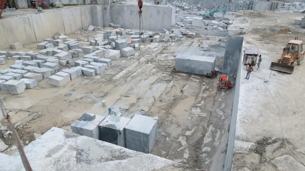 mining-quarry-stock-09.jpg